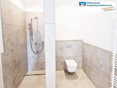 Bad OG-Dusche und WC-linke DHH - 