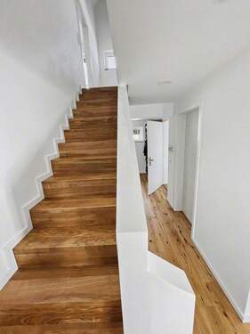 Treppe zum DG - 