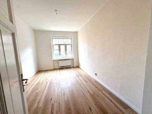 Schlafzimmer - Etagenwohnung mit 67,70 m&sup2; in Thüringen - Altenburg zur Miete