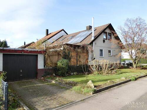 CIMG0593.1 - Gemütliche Doppelhaushälfte in ruhiger Wohnlage von Zell unter Aichelberg!