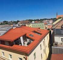 Großzügige Dachgeschoßwohnung - 498.000,00 EUR Kaufpreis, ca.  119,00 m² Wohnfläche in Laufen (PLZ: 83410)