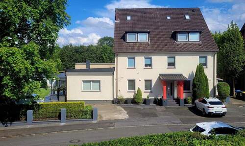 Straßen Seite - 1 Zimmer Mehrfamilienhaus, Wohnhaus zum Kaufen in Dortmund Hostedde