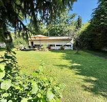 Bungalow mit großem Grundstück und Entwicklungspotenzial in ruhiger Wohnlage von Krailling