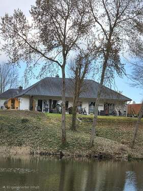 Ansicht vom Seeufer gegenüber - 4 Zimmer Einfamilienhaus in Hemmoor