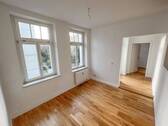 Wohnraum - Mehr Platz, mehr Möglichkeiten: Jetzt 2 Zimmer, später 6 Zimmer.