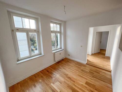 Wohnraum - Mehr Platz, mehr Möglichkeiten: Jetzt 2 Zimmer, später 6 Zimmer.