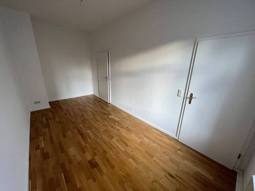 Schlafzimmer - 6 Zimmer Etagenwohnung in Leipzig