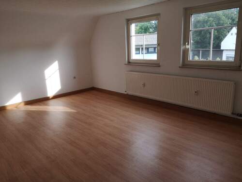 Wohn-Esszimmer.jpg - Renovierte 3 Zimmerwohnung in Heroldsbach-Mitte
