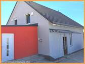 Bild 1 - Moderne Wohnqualität in ruhiger Lage - freistehendes 146 qm Einfamilienhaus mit Gartenidylle