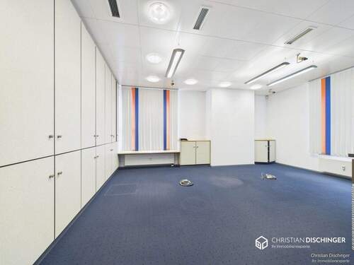 Büroraum - Büro mit 199,50 m&sup2; in Regensburg / Prüfening zur Miete