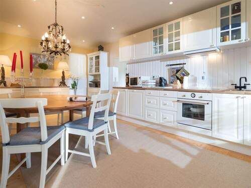 Küche - 5 Zimmer Mehrfamilienhaus, Wohnhaus in Borkum