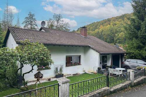 1. Ansicht - Waldnaher Wohntraum mit Potenzial - Ihr freistehendes Einfamilienhaus in Hagen wartet