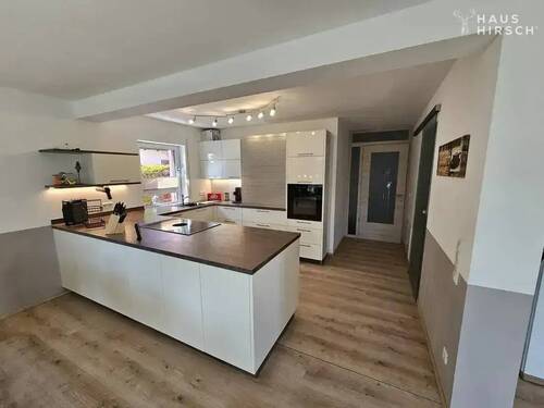 Offene Küche - Exklusives Wohnen mit Wintergarten, Terrasse und großem Garten - 210?m² Wohnfläche