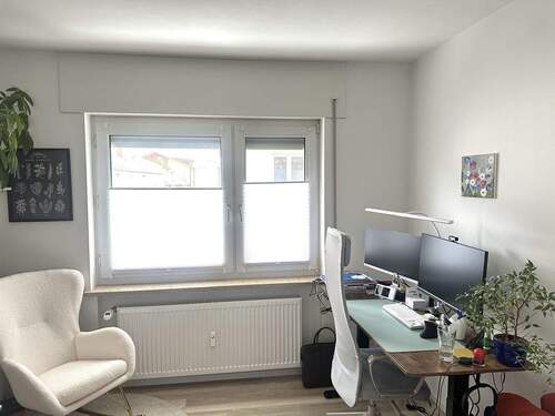 Kinderzimmer - Etagenwohnung mit 80,00 m&sup2; in Hofheim am Taunus zur Miete