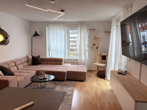 Wohnen/Essen - Ruhig gelegene 2-Zimmer-Wohnung in zentraler Lage mit Dachterrasse - Stadtteil Rennweg