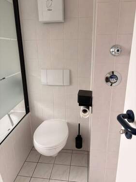 Tageslichtbad mit Wanne - 