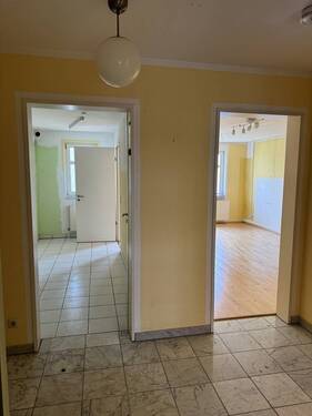 3066 Flur (1) - 