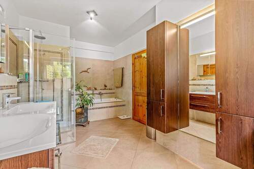 Haupftbad der Wohnung F - 