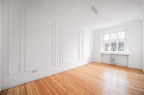 Schlafzimmer - 3 Zimmer Etagenwohnung zum Kaufen in Berlin