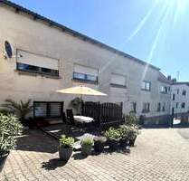 Familienfreundliches Zweifamilienhaus mit Kamin, Garten und besonderem Freizeitbereich - Friedrichsthal