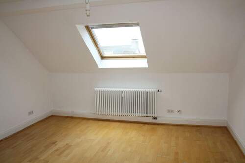 DG Vorne Schlafzimmer - 