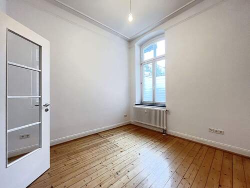 W1 EG Kinderzimmer - 1 Zimmer Mehrfamilienhaus, Wohnhaus in Köln