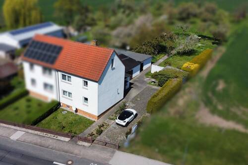 Hausansicht - FAMILIENGLÜCK AM STADTRAND 