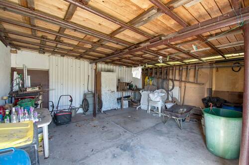 Garage - 