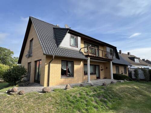 Bild 2 - 7 Zimmer Mehrfamilienhaus, Wohnhaus zum Kaufen in Beckedorf