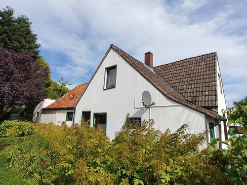 Blick vom Garten - 4 Zimmer Einfamilienhaus in Bargenstedt