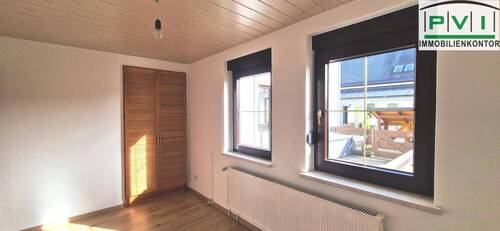 Kinder- oder Arbeitszimmer - 