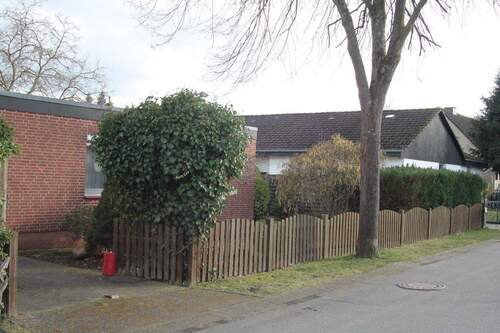 Grundstück Front - 4 Zimmer Bungalow zum Kaufen in Winsen Aller