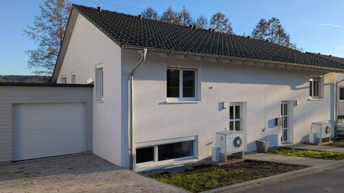 Ewies.jpg - Großzügige Doppelhaushälfte mit Balkon und Terrasse zum Erstbezug