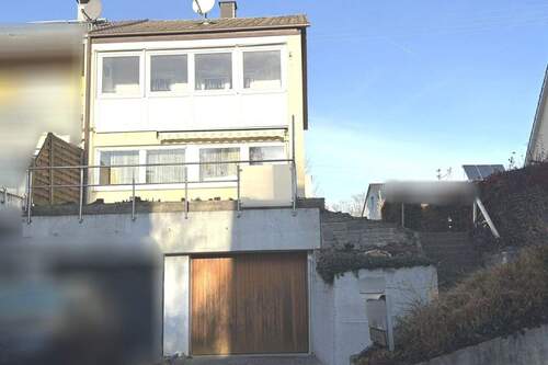 Ansicht - Frei: Reiheneckhaus mit Wintergarten und Garage in Korb