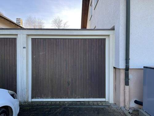 Garage - 