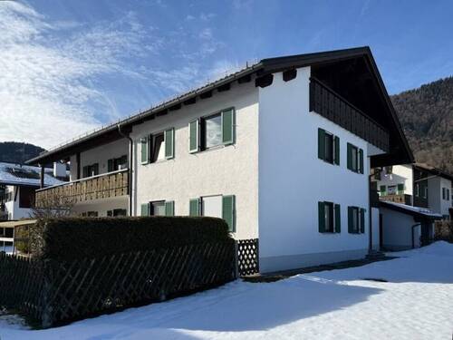 Hausansicht - 4 Zimmer Etagenwohnung in Oberau