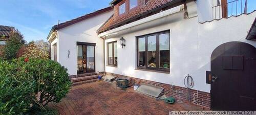 Die großzügige Terrasse - 