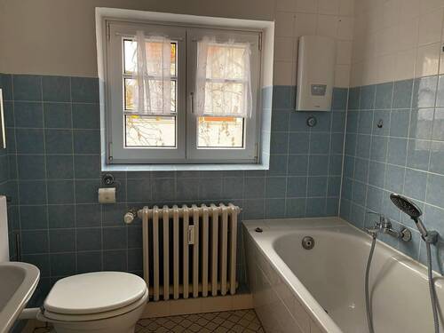 Bad (1. OG rechts) - 