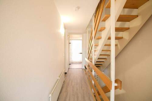 Flur Treppenhaus 2 - 