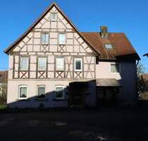 Hofstelle mit Wohnhaus inkl. Scheune und Stallungen - Schrozberg Speckheim