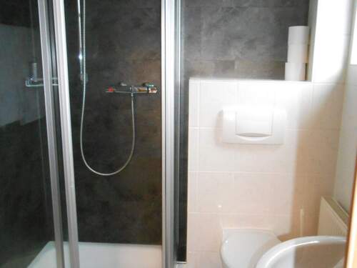 Bad Gästehaus.JPG - 