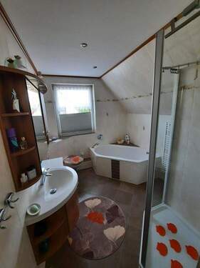 Badezimmer Dachgeschoss - 