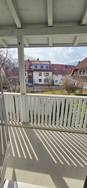  OG Blick von Kind 2 auf den Balkon - 