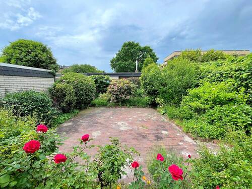 Terrasse im Garten - 