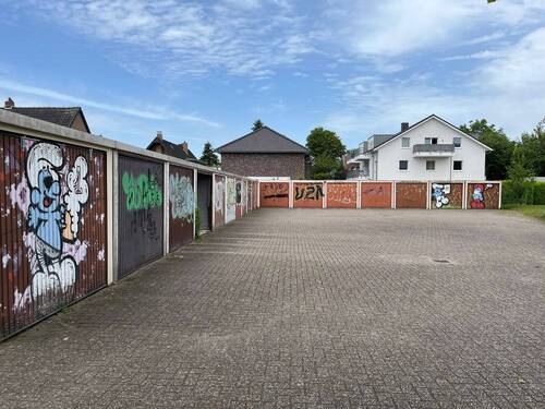 Grundstück Garagenhof - 