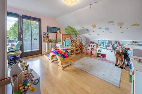 geräumiges Kinderzimmer Nr. 1 im DG - 
