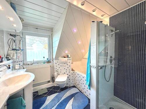Badezimmer .jpg - 