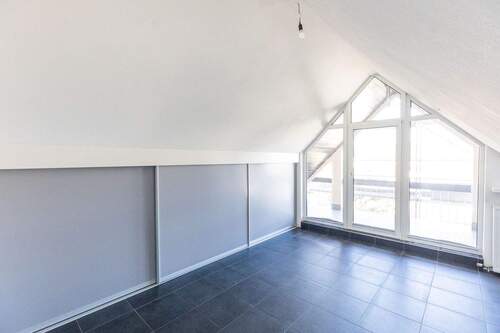 Schlafzimmer mit Loggia - 