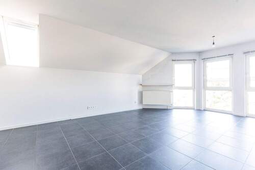 Wohnzimmer - 4 Zimmer Etagenwohnung in Oppenheim