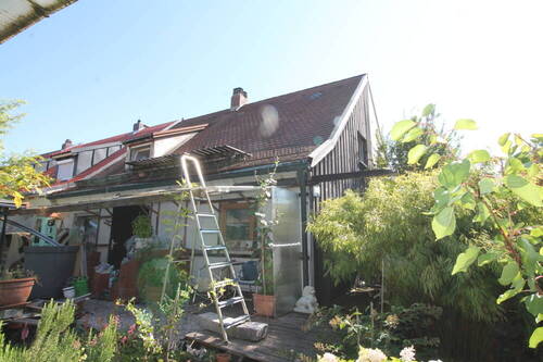 Haus - Landshut - Moniberg Reiheneckhaus 60 m² Wohnfläche - Komplettsanierung notwendig